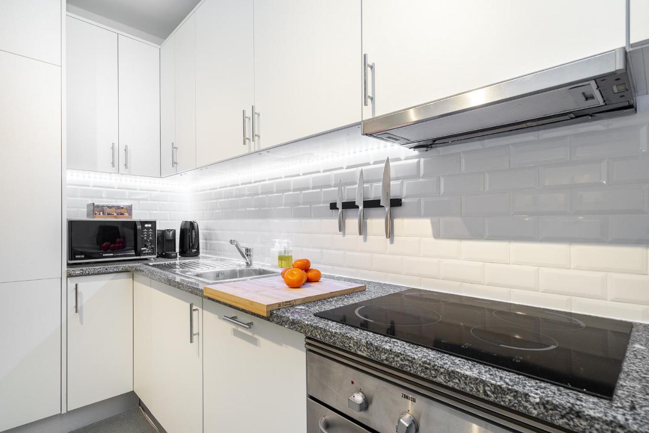 Whome Lisbon'S Best Kept Secret: 2-Bed W/Ac & Patio Buitenkant foto